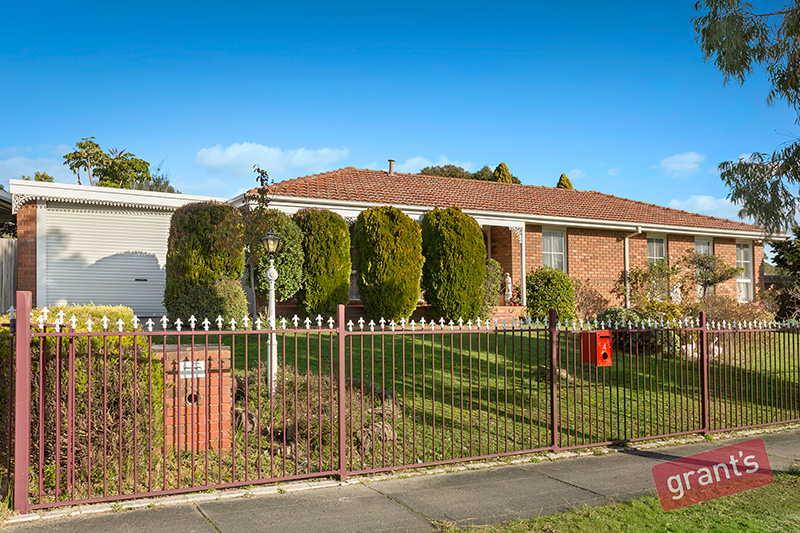 4 Darling Way NARRE WARREN VIC 3805 House For Sale 2282530