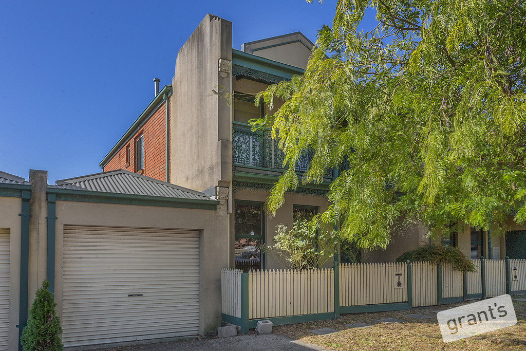 8 Penny Lane BERWICK VIC 3806 House For Sale 17985837