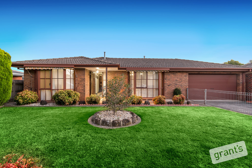 1 Tottington Rise BERWICK VIC 3806 House For Sale 18586485