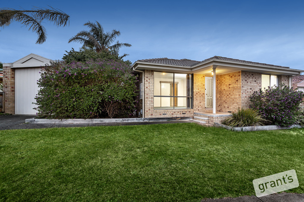 2/7 Madison Avenue NARRE WARREN VIC 3805 House For Sale 9331661