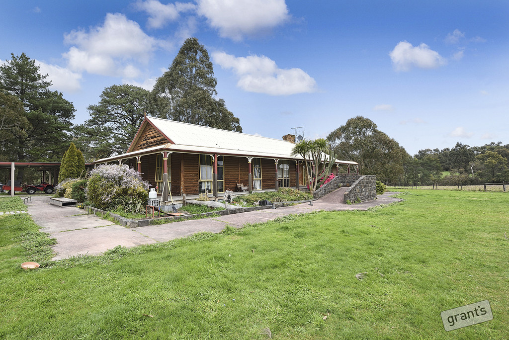 327 Fogarty Road MARYKNOLL VIC 3812 AcreageSemirural For Sale