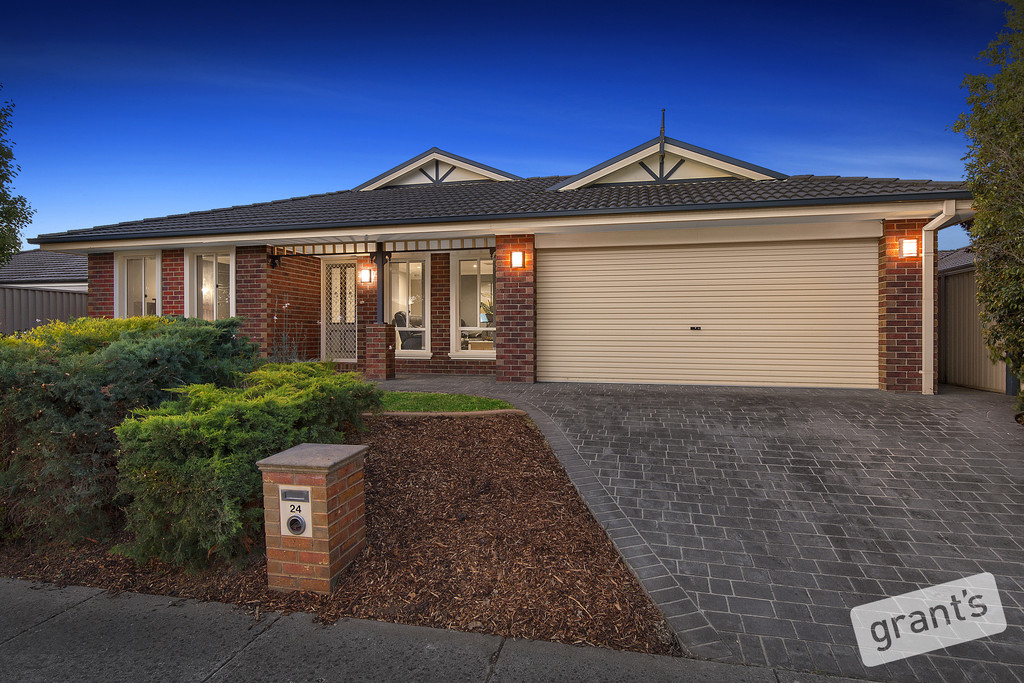 24 Meadowlands Way BERWICK VIC 3806 House For Sale 21444722