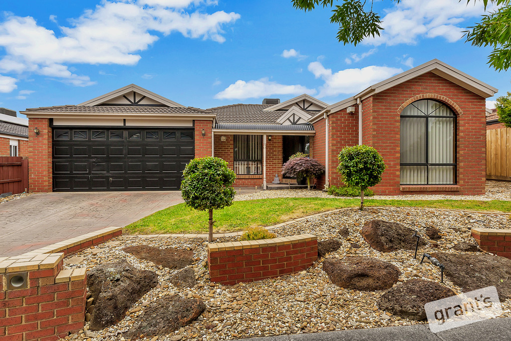 3 Viewmount Court NARRE WARREN SOUTH VIC 3805 House For Sale