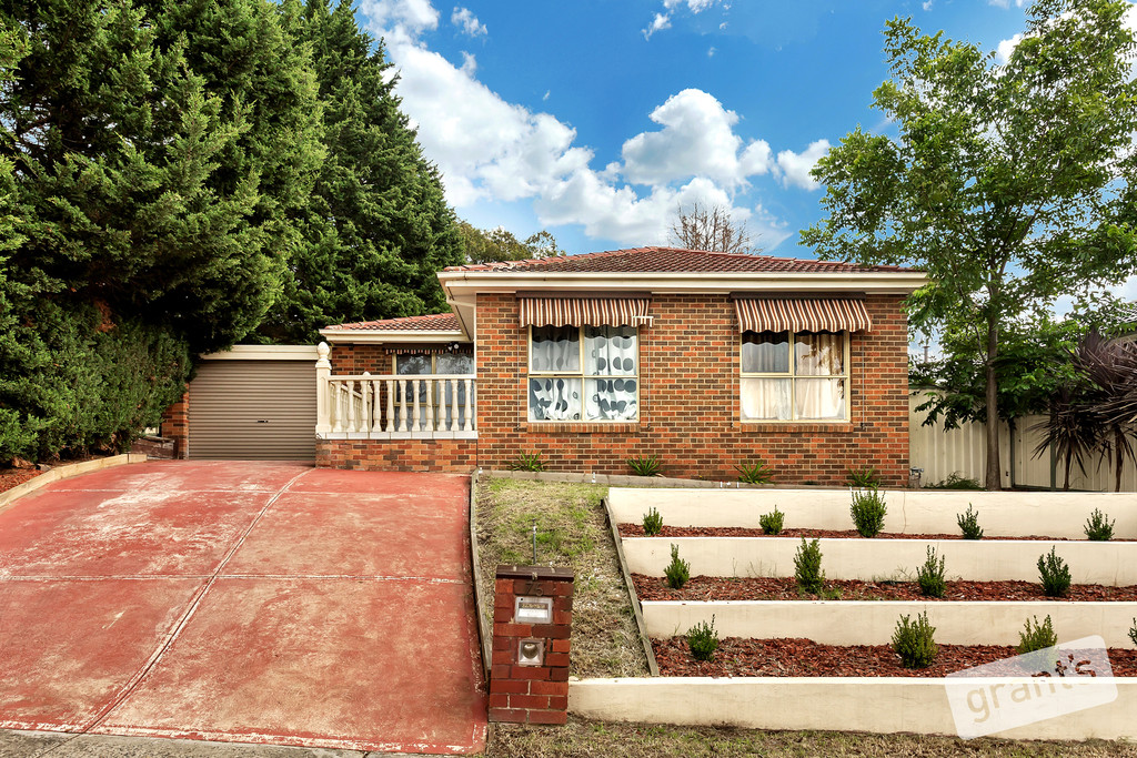 75 John Fawkner Drive ENDEAVOUR HILLS VIC 3802 House For Sale