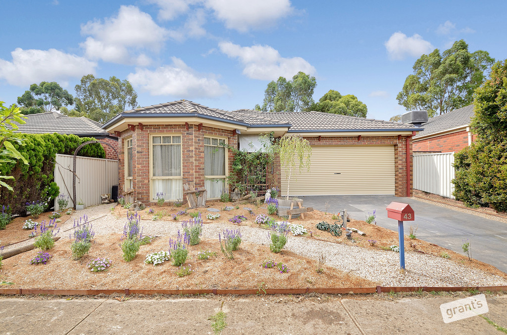 43 Spring Circuit PAKENHAM VIC 3810 House For Sale 20764308